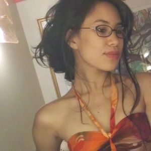 Meet your Posher, Stella